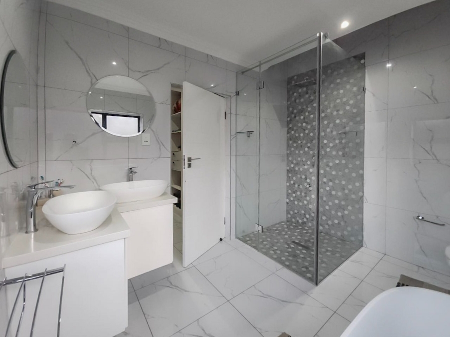 4 Bedroom Property for Sale in Leloko Lifestyle Estate North West